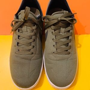 Nike SB better world sneakers